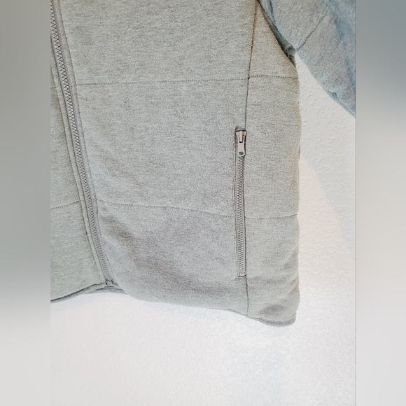 💚5/$25 Three Dots Quilted Knit Bomber Jacket in Heathered Thyme Size Small - Picture 3 of 6